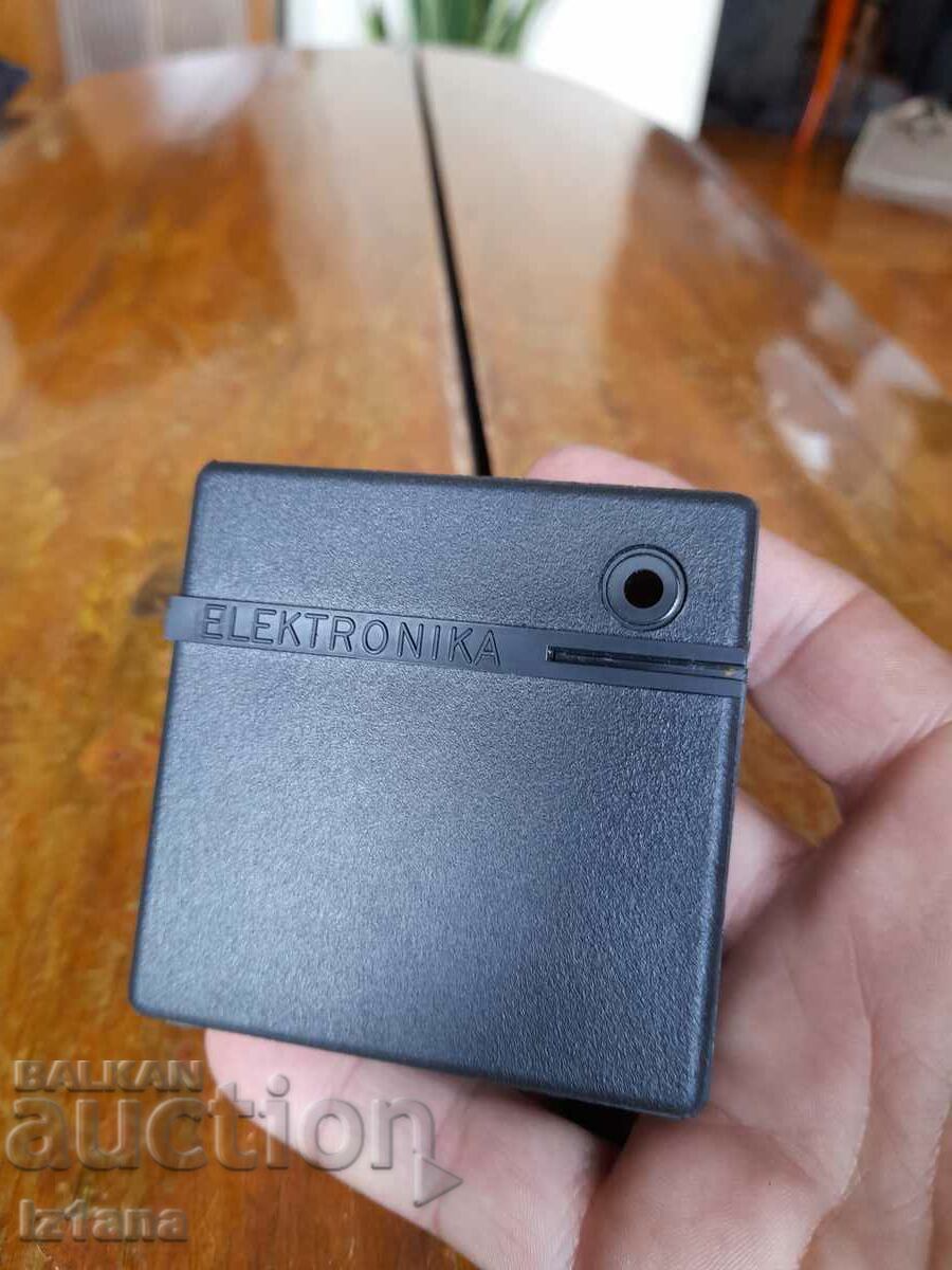 Παλιά ηλεκτρονικά βοηθήματα ακοής με τιμή 75.00 BGN | € 38.35