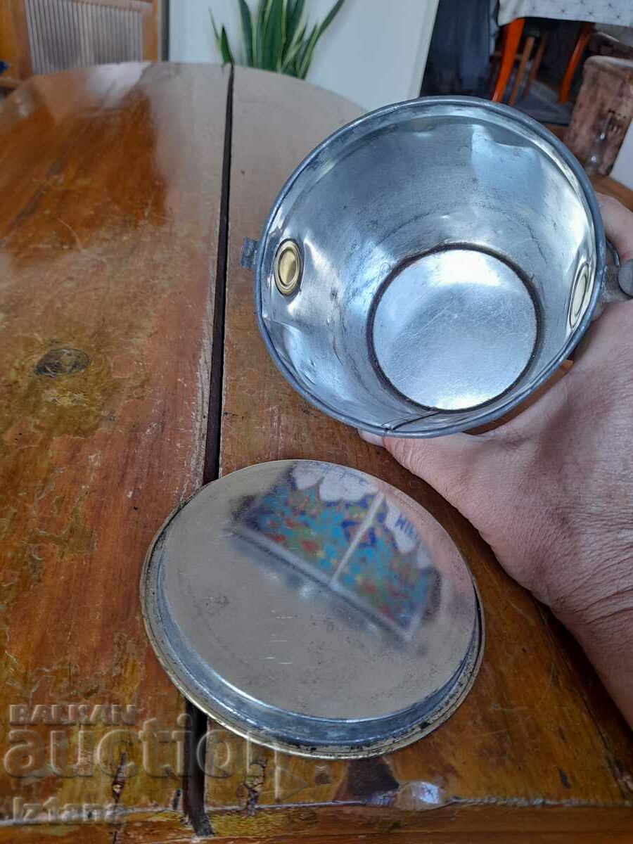 Old bucket of La Fete Honey - 5 Old bucket of La Fete Honey - 5