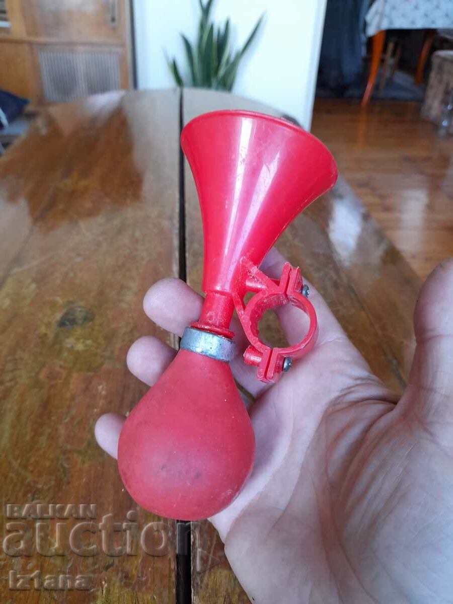 Claxon vechi pentru bicicleta copii, roata cu preț 22.00 BGN | € 11.25