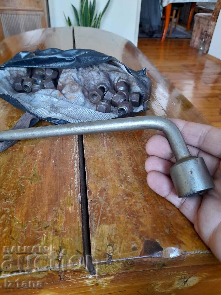 Ключ за гуми - 7 Ключ за гуми - 7