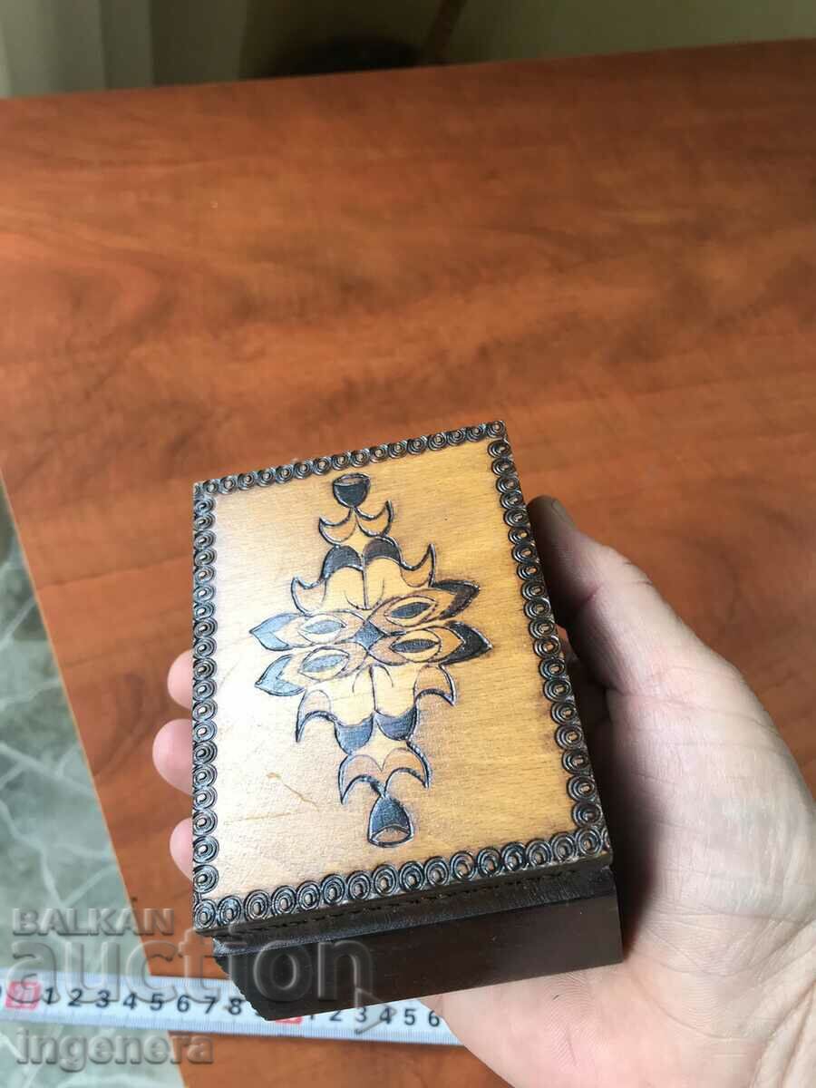 CUTIE LEMN PIROGRAF DESEN ANTICHI DIN SOCA MOSTRA - 5 CUTIE LEMN PIROGRAF DESEN ANTICHI DIN SOCA MOSTRA - 5