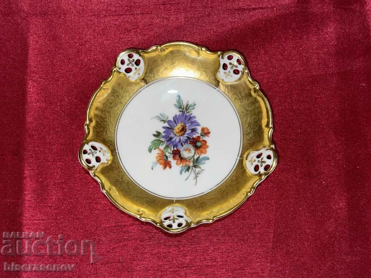 A beautiful porcelain plate with markings, no marks