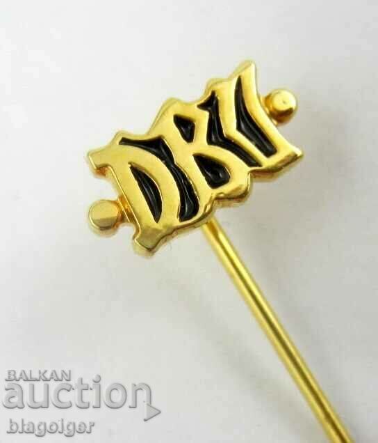 DENMARK FOOTBALL FEDERATION-OLD BADGE-TOP with price 7.99 BGN | € 4.09 DENMARK FOOTBALL FEDERATION-OLD BADGE-TOP with price 7.99 BGN | € 4.09