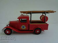 1:43 ELIGOR FORD 1932 FIRE ENGINE TOY CARRIAGE MODEL