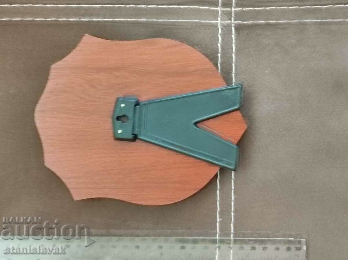 Плакет на авиобаза Чайка с цена 60.00 лв. | € 30.68 Плакет на авиобаза Чайка с цена 60.00 лв. | € 30.68