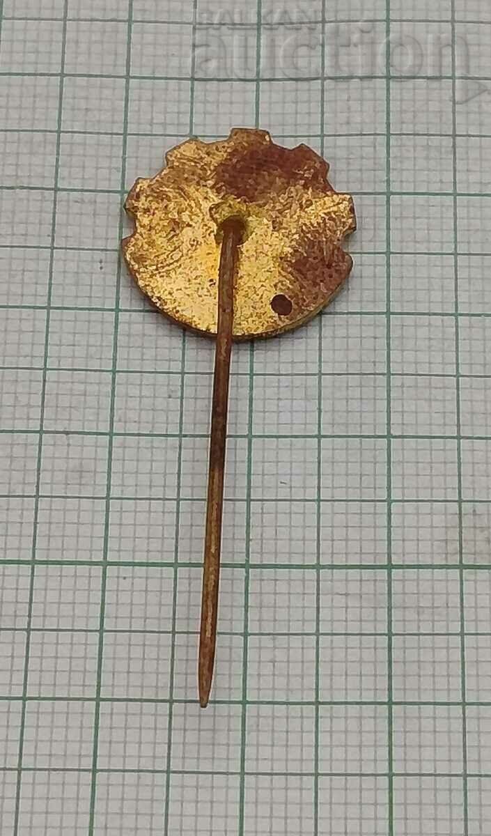 OIL PRODUCTION ENERGY CZECHOSLOVAKIA BADGE with price 2.00 BGN | € 1.02 OIL PRODUCTION ENERGY CZECHOSLOVAKIA BADGE with price 2.00 BGN | € 1.02