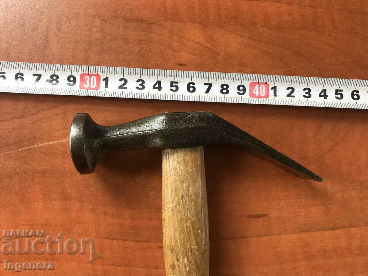 Delivery of HAMMER HAMMER OLD SHOEMAKER'S MARKED TOOL Delivery of HAMMER HAMMER OLD SHOEMAKER'S MARKED TOOL