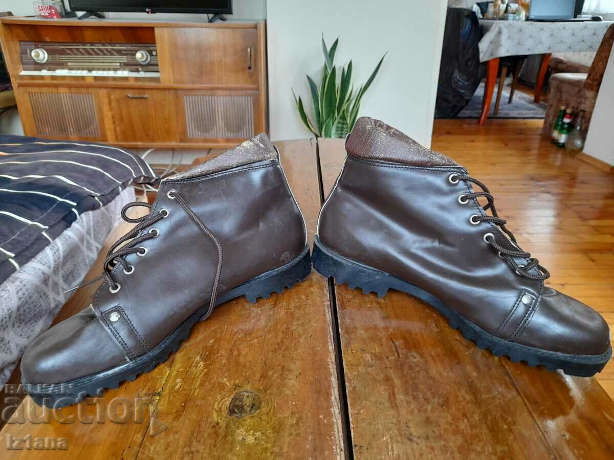 Old shoes Sportprom with price 43.00 BGN | € 21.99