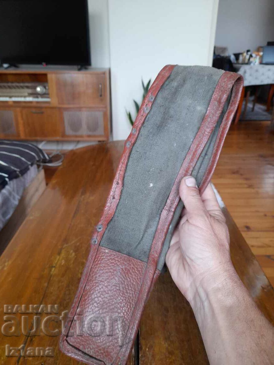 Auction Old canvas case Auction Old canvas case