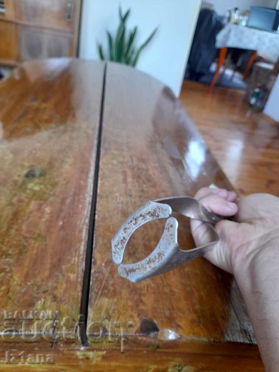 Old tongs, a device for removing jars - 6 Old tongs, a device for removing jars - 6