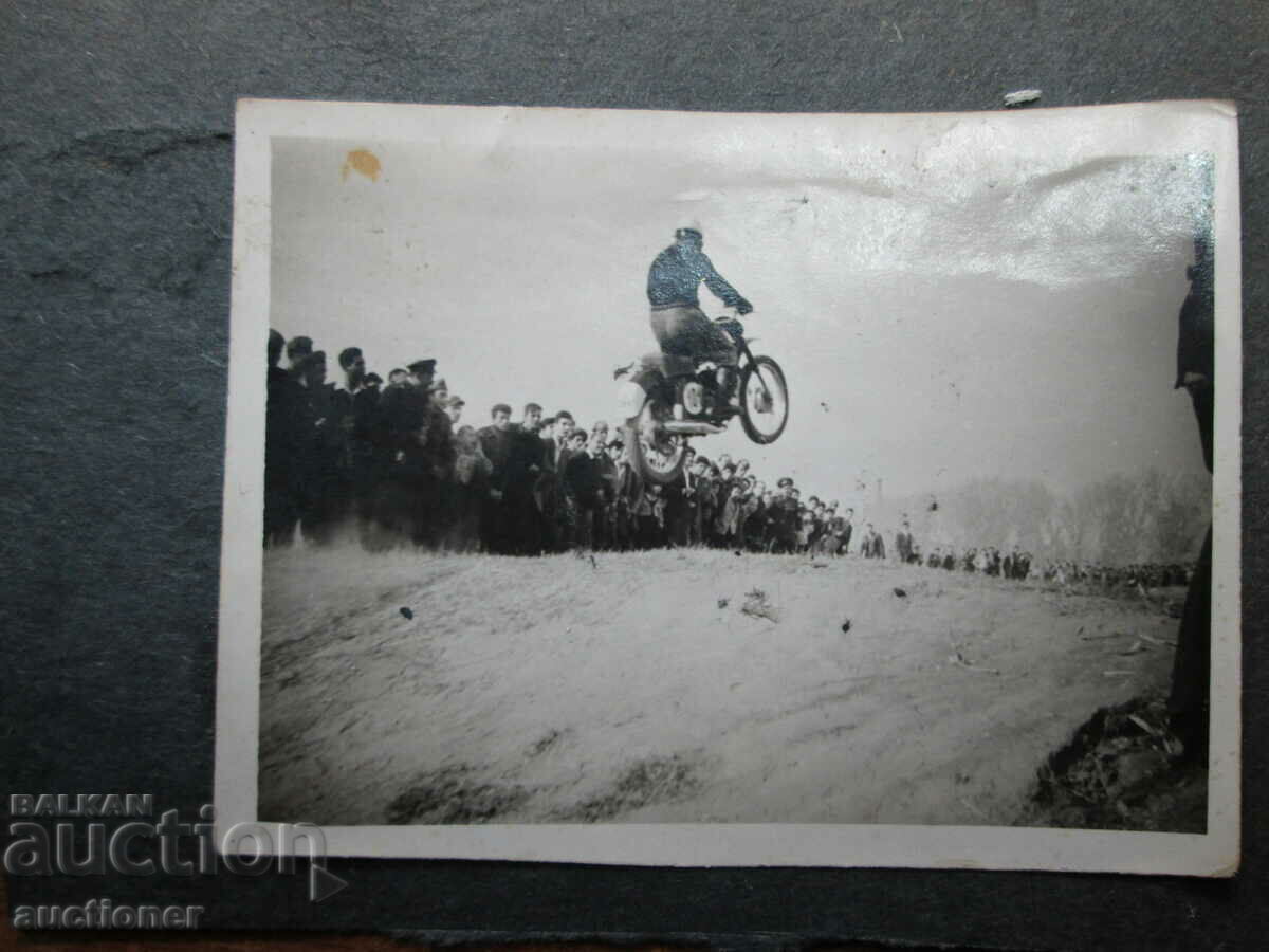 OLD PHOTO MOTOR RACING-4 with price 20.00 BGN | € 10.23 OLD PHOTO MOTOR RACING-4 with price 20.00 BGN | € 10.23