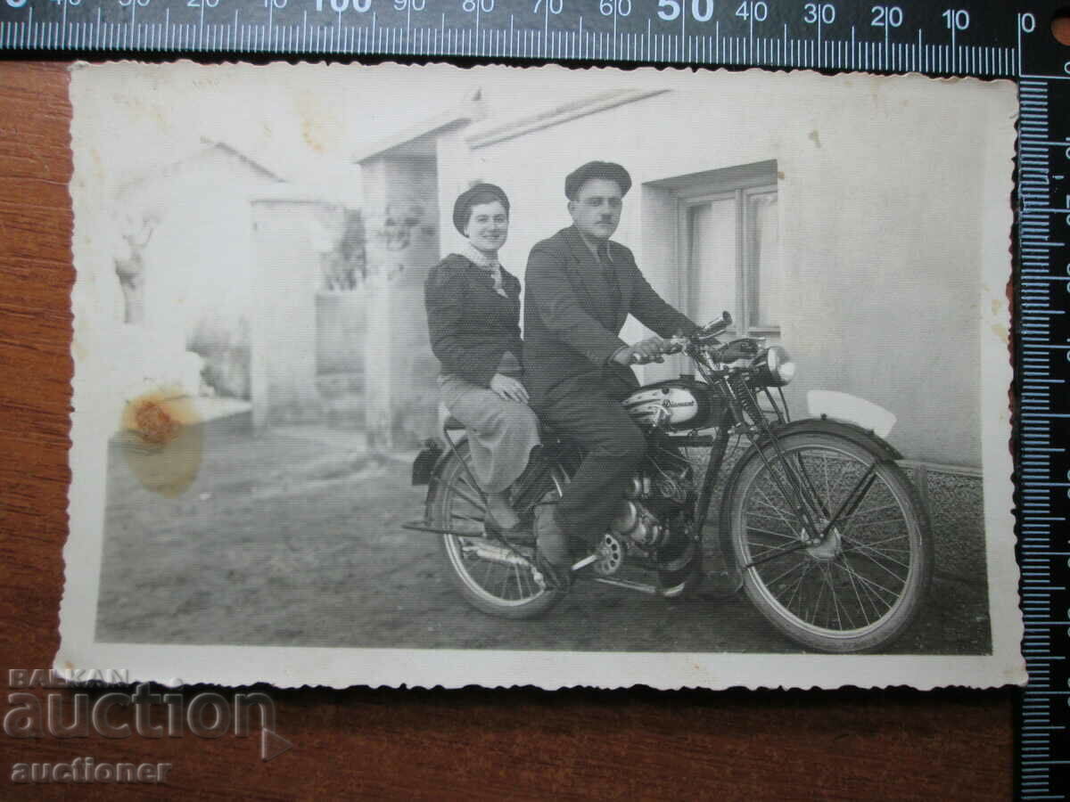 Auction OLD PHOTO MOTORCYCLE FAMILY Auction OLD PHOTO MOTORCYCLE FAMILY