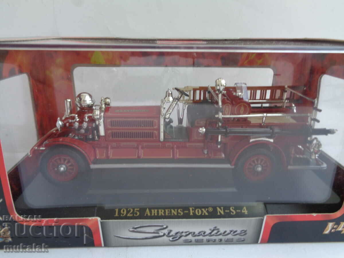 1:43 SIGNATURE AHRENS - FOX 1925 FIRE TRUCK RETRO MODEL with price 40.00 BGN | € 20.45 1:43 SIGNATURE AHRENS - FOX 1925 FIRE TRUCK RETRO MODEL with price 40.00 BGN | € 20.45