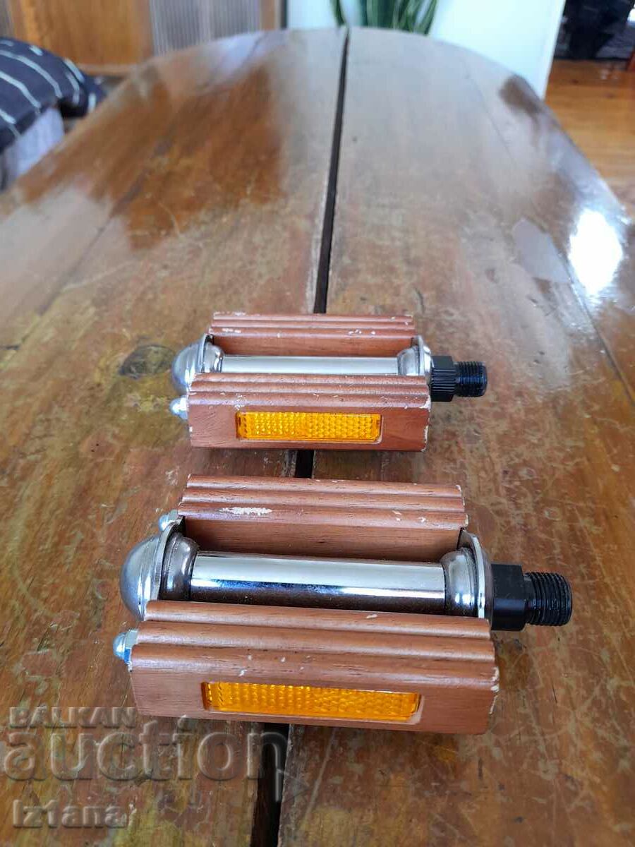 Παλιά πεντάλ ποδηλάτου, ποδήλατο με τιμή 65.00 BGN | € 33.23 Παλιά πεντάλ ποδηλάτου, ποδήλατο με τιμή 65.00 BGN | € 33.23