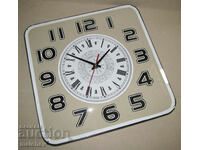 Large wall clock quartz 36 cm blown glass, excellent