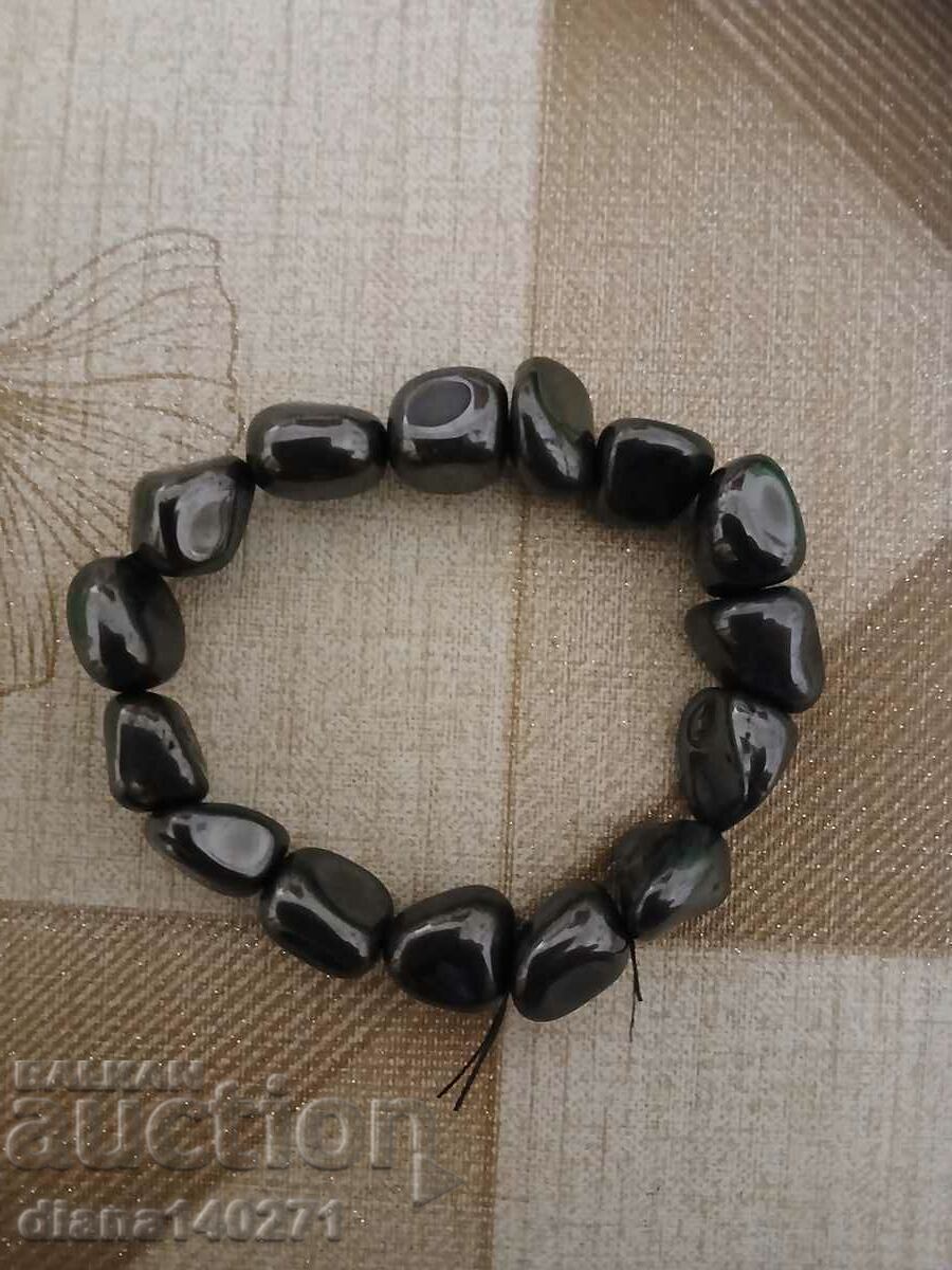 Bracelet with treated magnetite stones