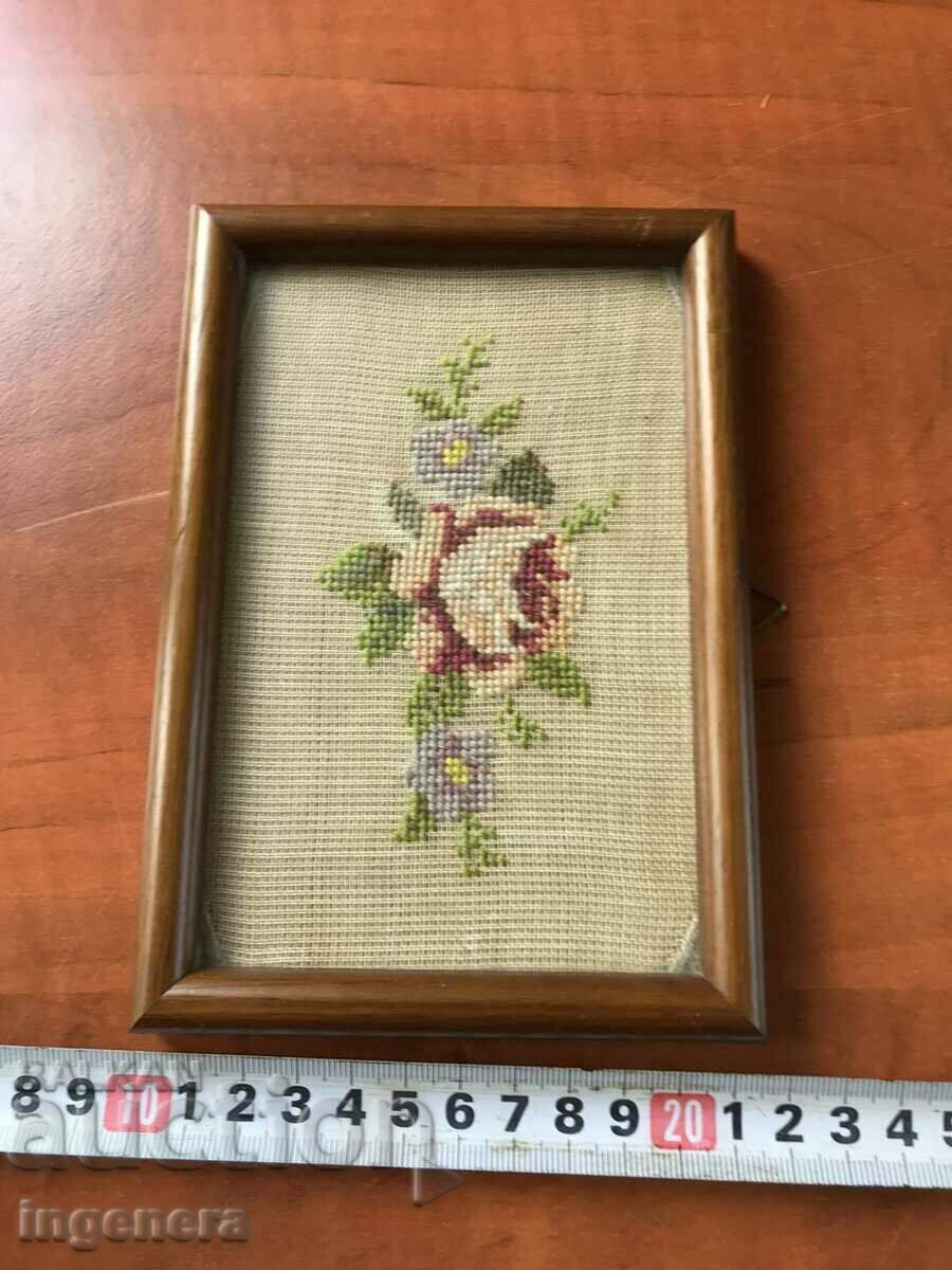TAPESTRY SEWED PANEL WOODEN FRAME ANTIQUE with price 11.00 BGN | € 5.62 TAPESTRY SEWED PANEL WOODEN FRAME ANTIQUE with price 11.00 BGN | € 5.62