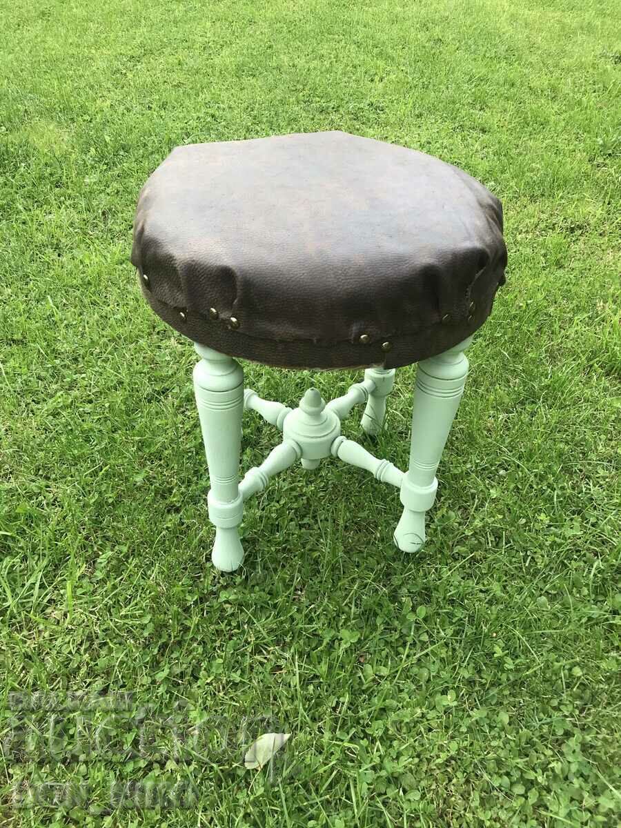 Licitație Scaun pentru pian Austria Licitație Scaun pentru pian Austria