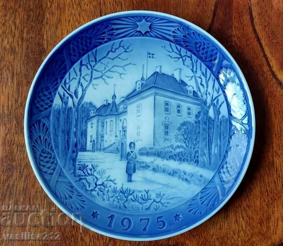 A porcelain plate! Denmark