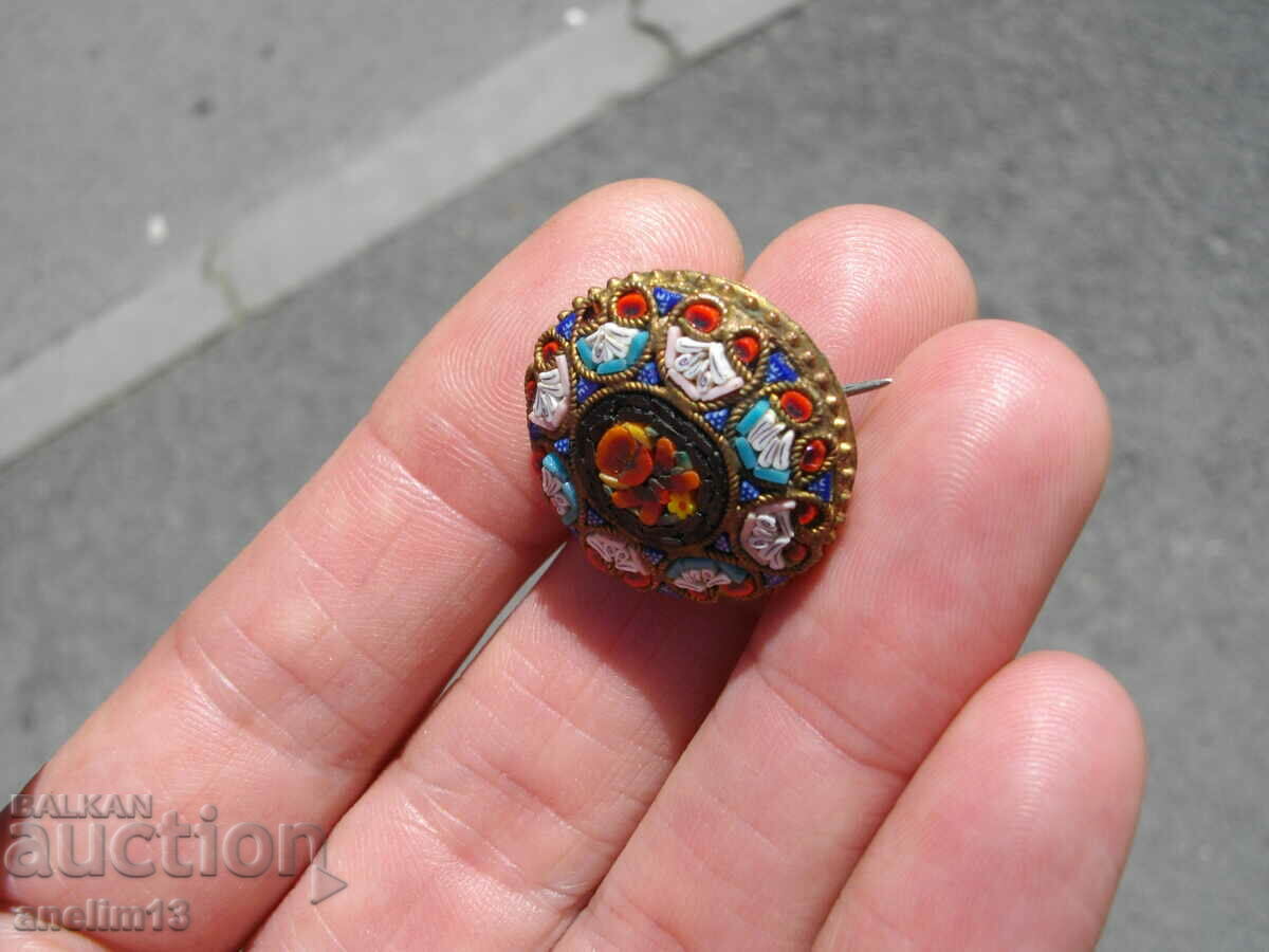 Auction OLD VENETIAN MOSAIC BROOCH Auction OLD VENETIAN MOSAIC BROOCH