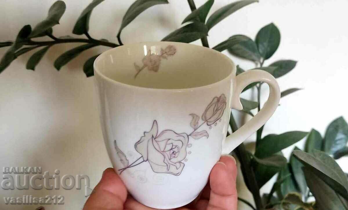 A porcelain cup! with price 1.50 BGN | € 0.77