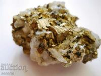 Mountain crystal in pyrite