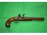 Kentucky .45 caliber flintlock pistol