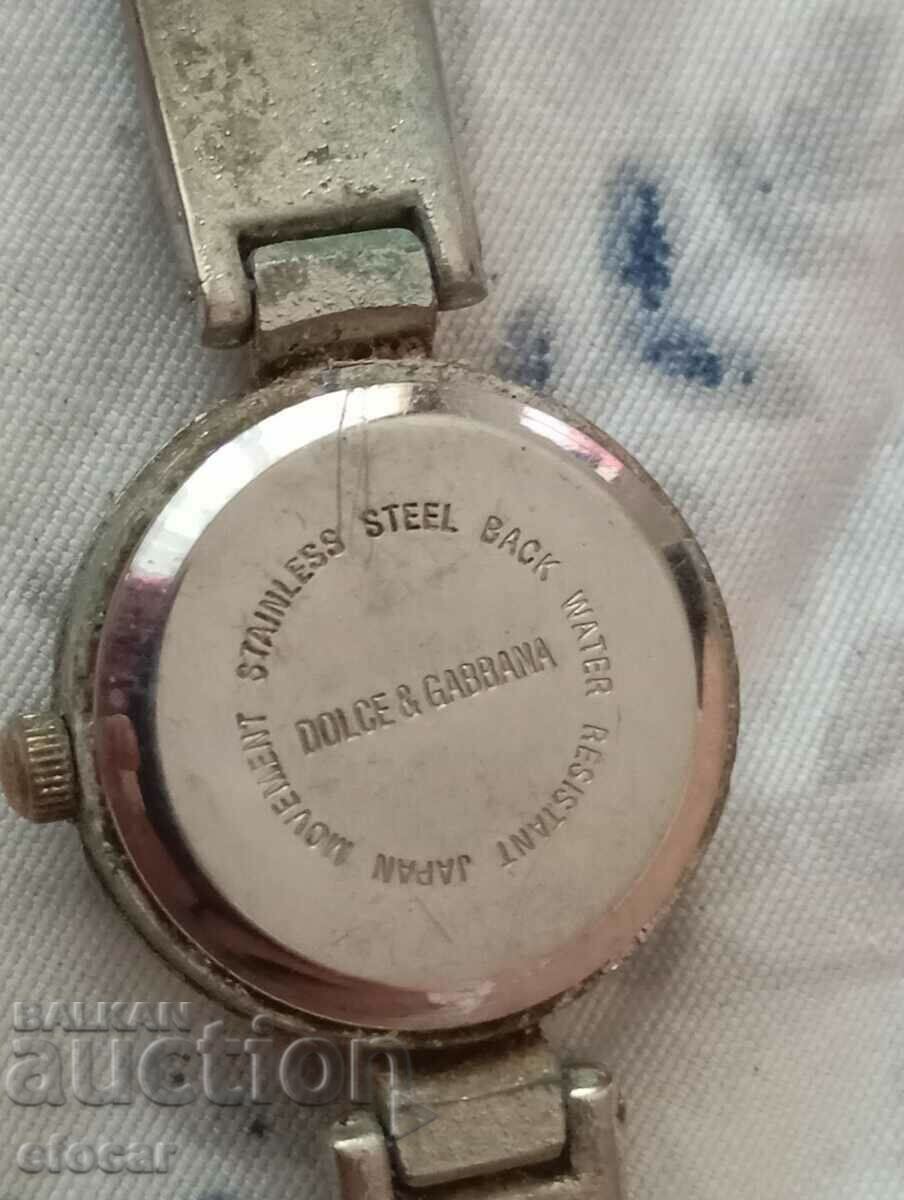DOLCE & GABANA women's watch with price 3.00 BGN | € 1.53 DOLCE & GABANA women's watch with price 3.00 BGN | € 1.53