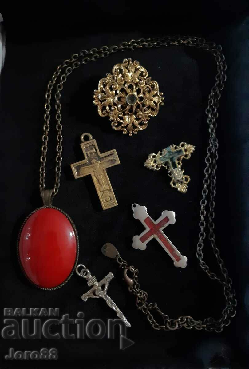 Delivery of Old jewelry, cross, jewelry, brooch Delivery of Old jewelry, cross, jewelry, brooch