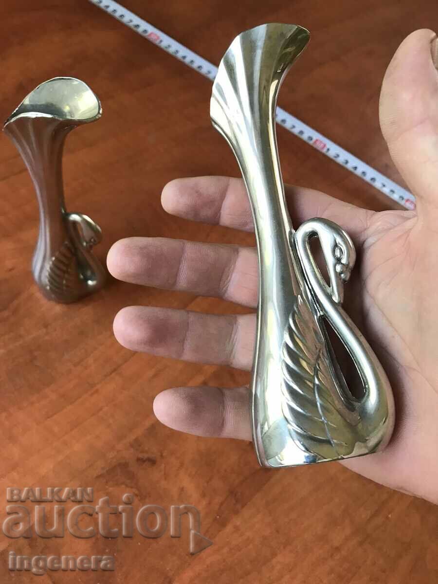 METAL VASE PAIR OF SWANS - SILVER PLATED - 2 PCS. - 6 METAL VASE PAIR OF SWANS - SILVER PLATED - 2 PCS. - 6