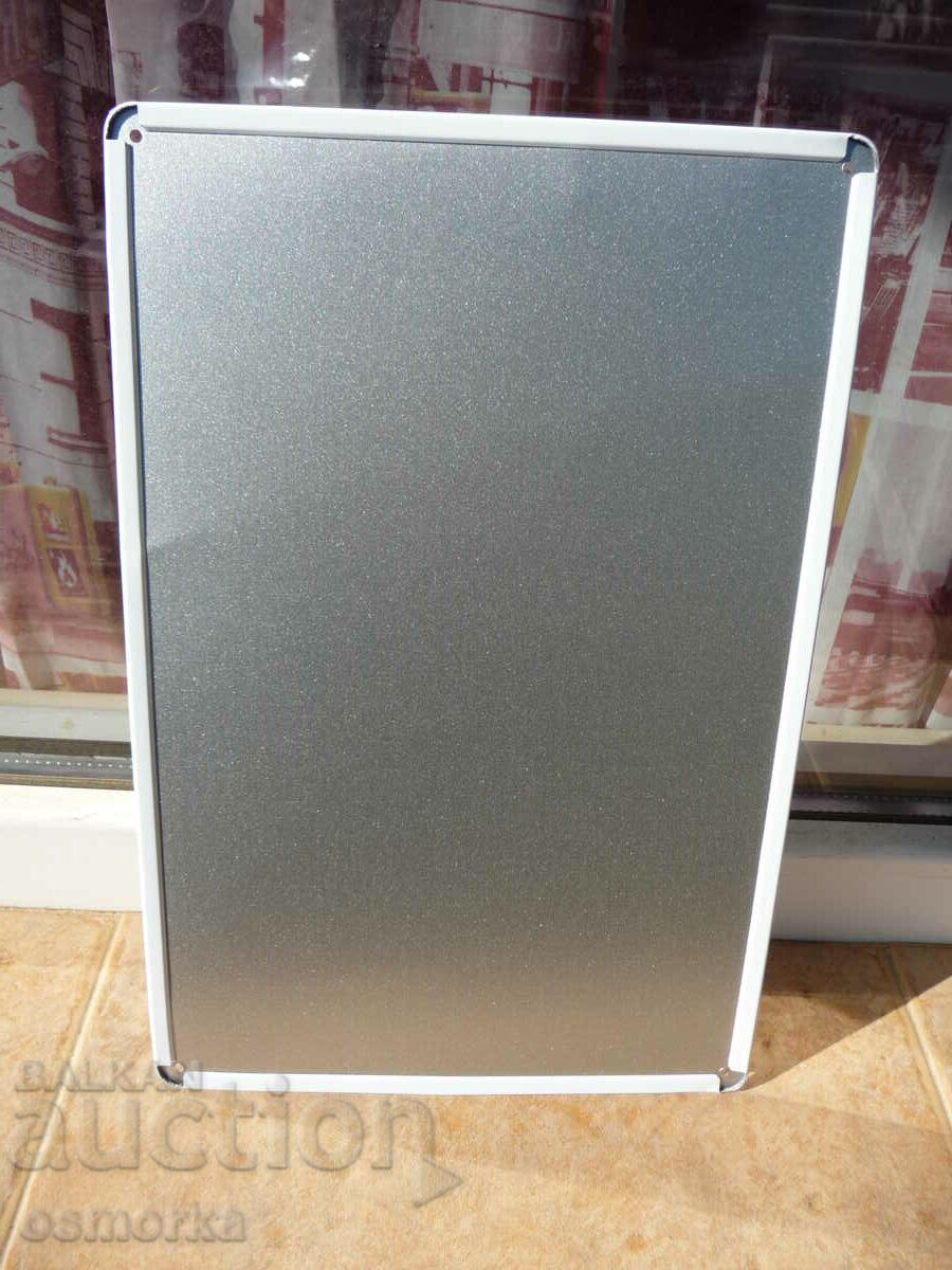 Auction  Metal plate erotica girl fishing skirt fishing rod catch river