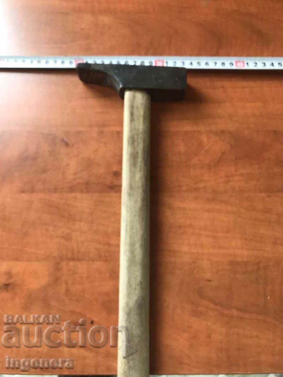 HAMMER MARKED TOOL-700 GRAMS WITH HANDLE - 5