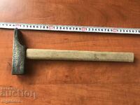 HAMMER MARKED TOOL-700 GRAMS WITH HANDLE
