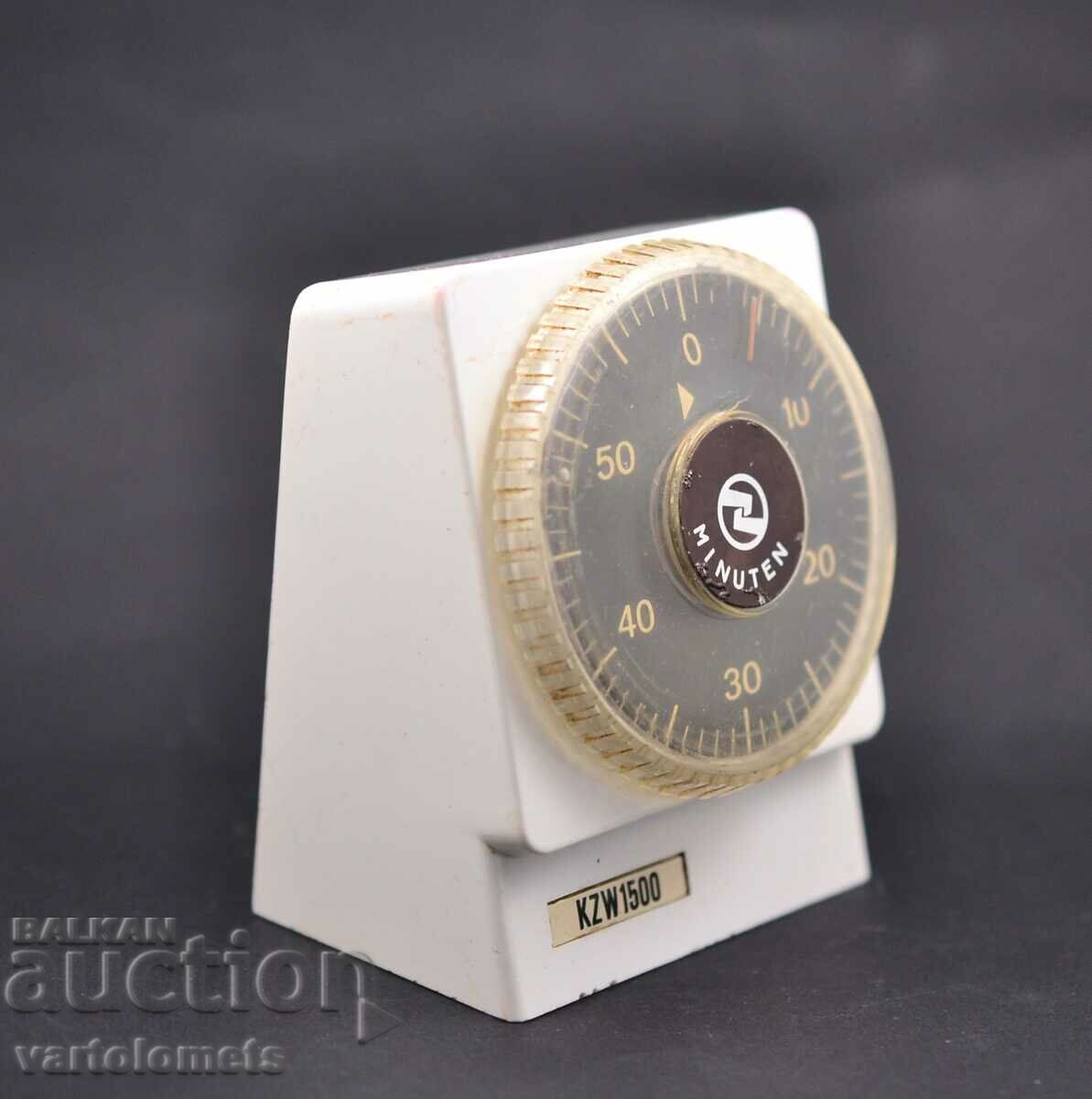 Auction Vintage KZW 1500 "Made in DDR" minute clock - working Auction Vintage KZW 1500 "Made in DDR" minute clock - working