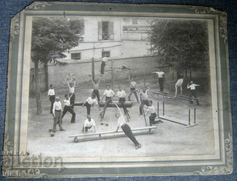 1900 стара снимка твърд картон гимнастика гимнастици