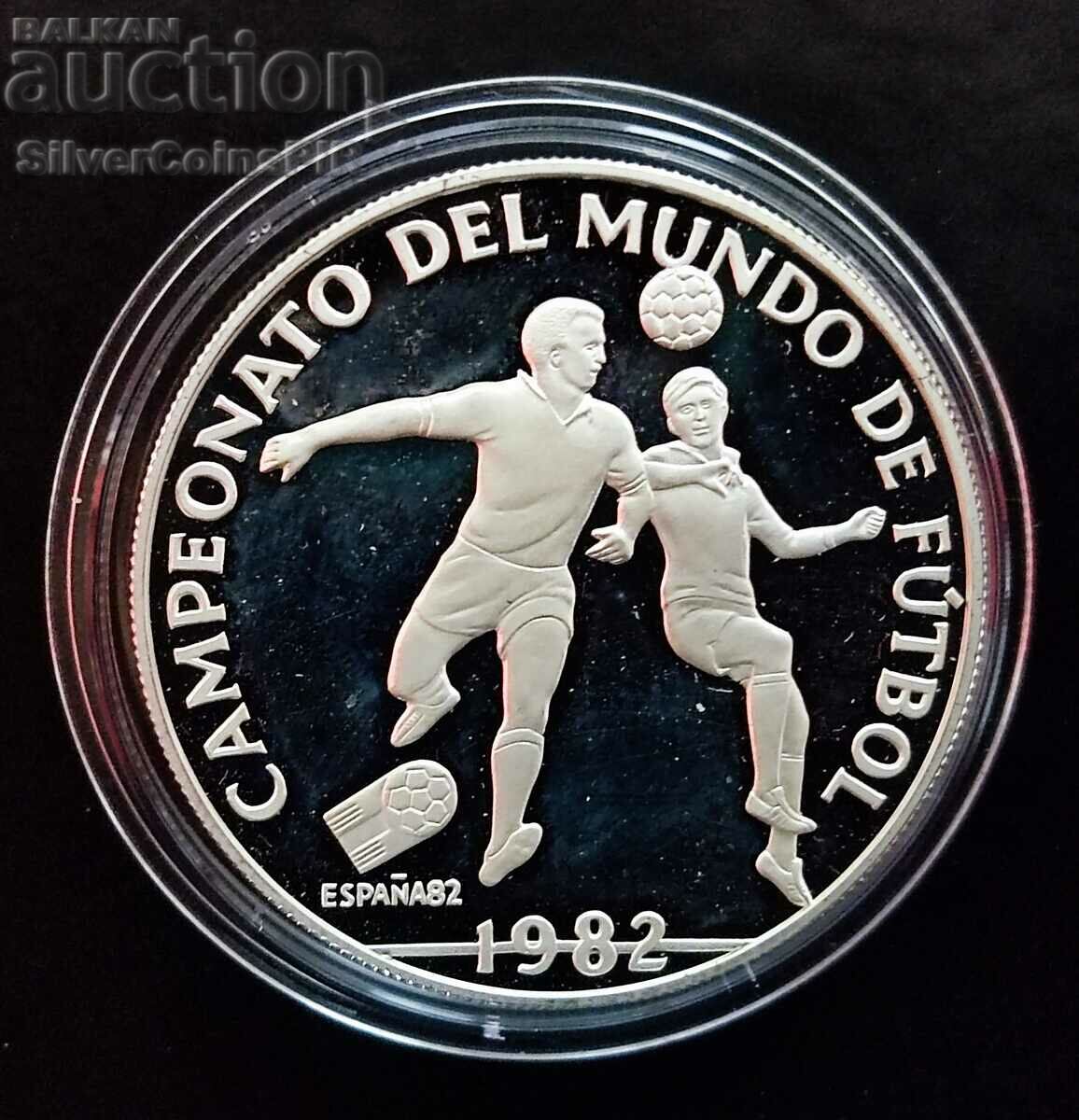 Silver 10 Balboa FIFA World Cup 1982 Panama