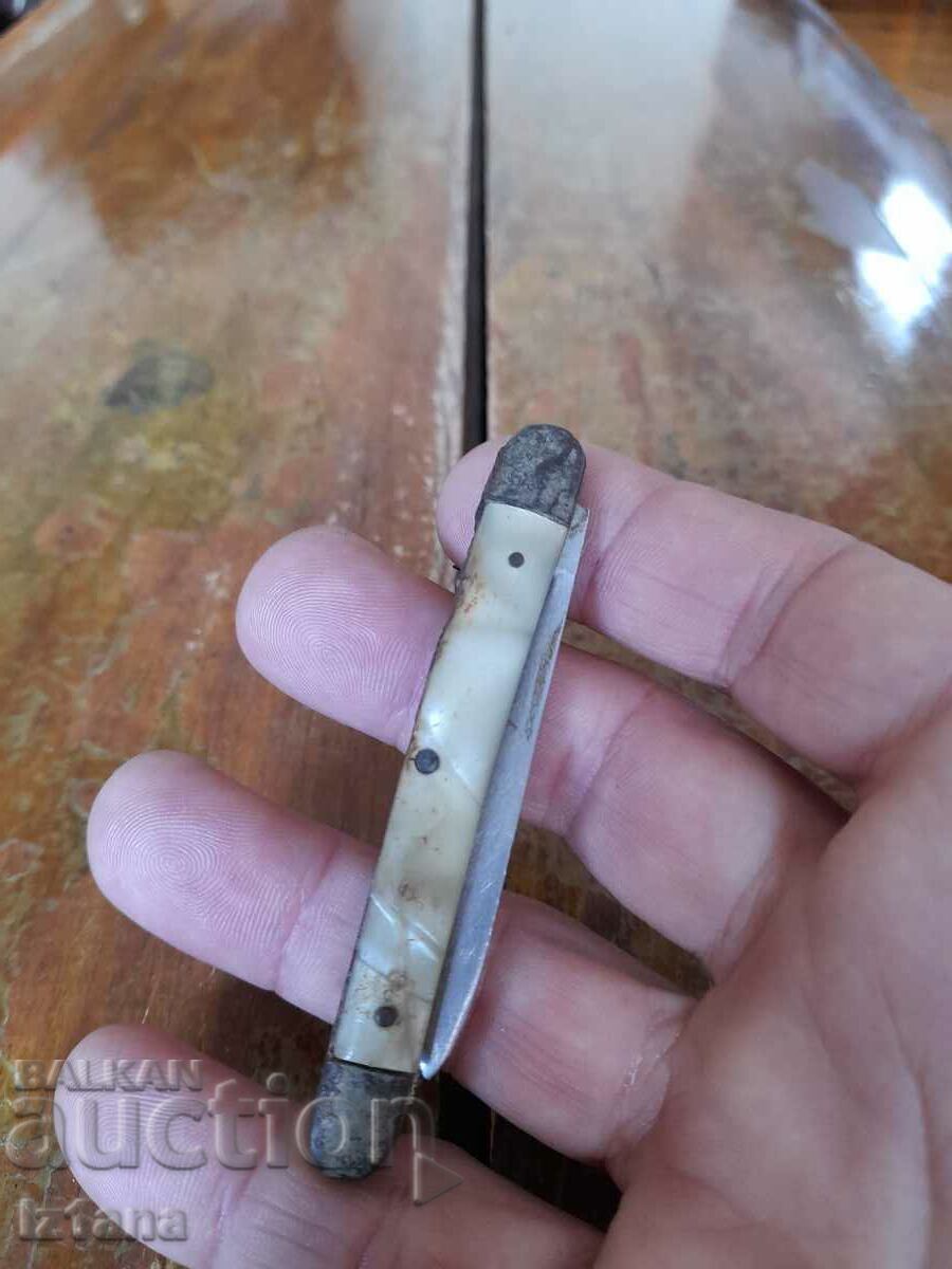 Παλιό μαχαίρι τσέπης, λεπίδα, λεπίδα με τιμή 16.00 BGN | € 8.18 Παλιό μαχαίρι τσέπης, λεπίδα, λεπίδα με τιμή 16.00 BGN | € 8.18