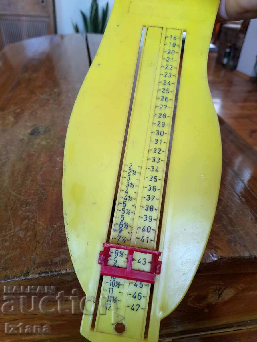 Dispozitiv pentru măsurarea numărului de picioare, pantofi cu preț 42.00 BGN | € 21.47
