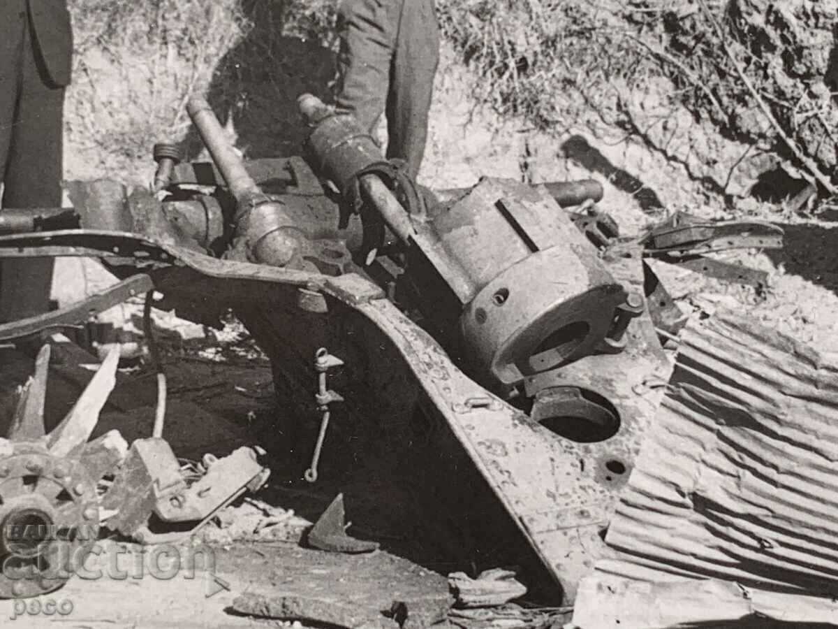 Delivery of Dramsko 1941 World War II Remains of...a Greek anti-aircraft gun? Delivery of Dramsko 1941 World War II Remains of...a Greek anti-aircraft gun?