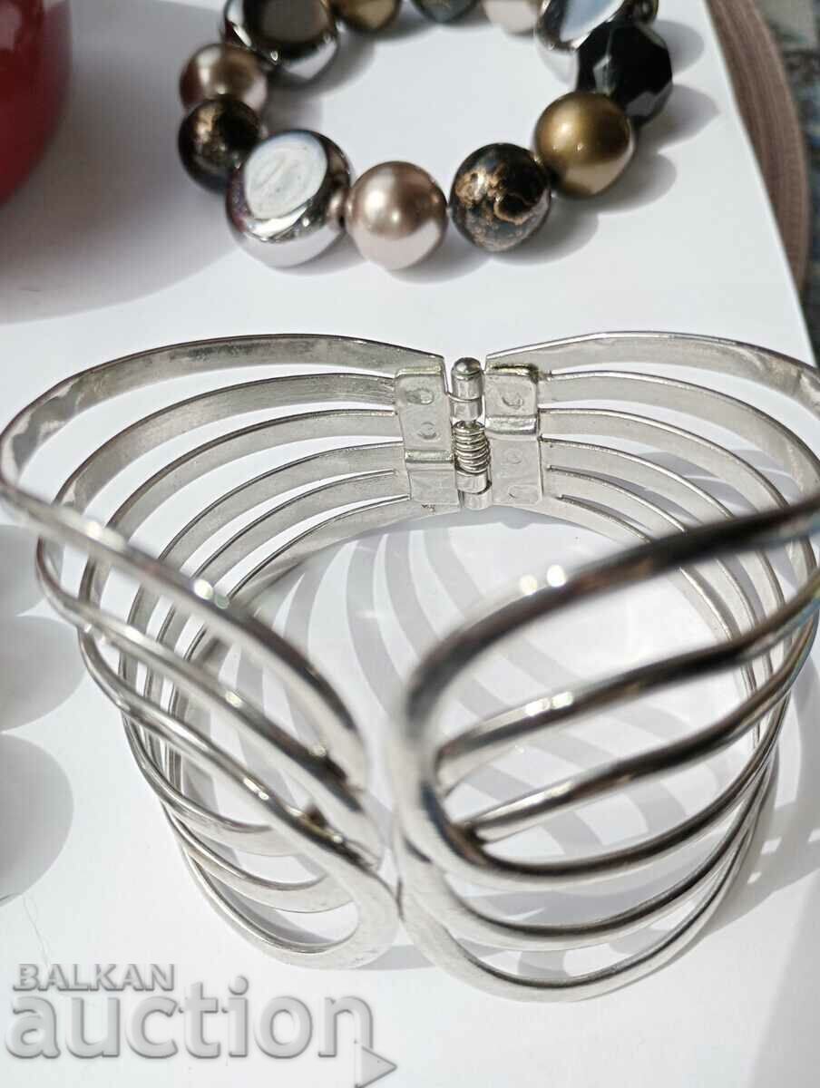 Auction 2 Hryvnias from an old budoar/1970/ won at auction from England Auction 2 Hryvnias from an old budoar/1970/ won at auction from England