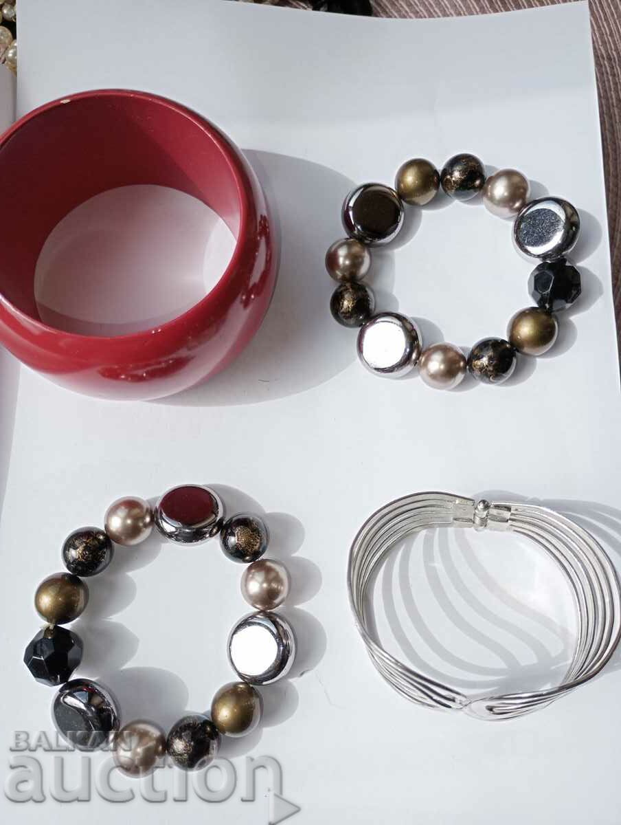 4 bracelets from an old boudoir / 1970 / won at an auction From England