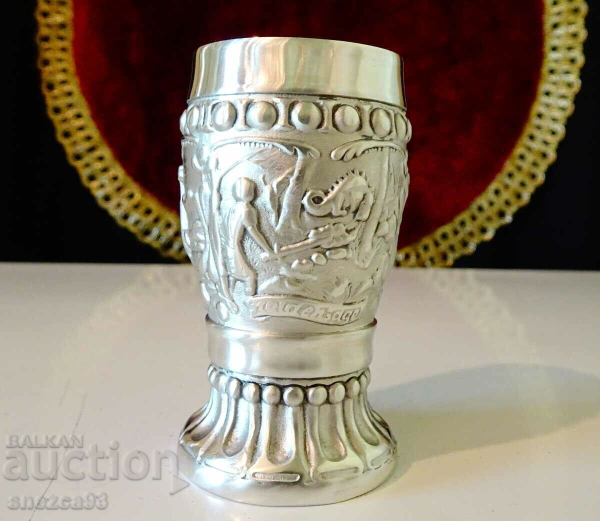 Kalaena bowl with legendary paintings, a masterpiece with price 29.00 BGN | € 14.83 Kalaena bowl with legendary paintings, a masterpiece with price 29.00 BGN | € 14.83