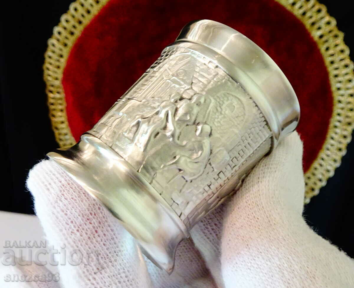 Auction Pewter cup The Merry Tavern. Auction Pewter cup The Merry Tavern.