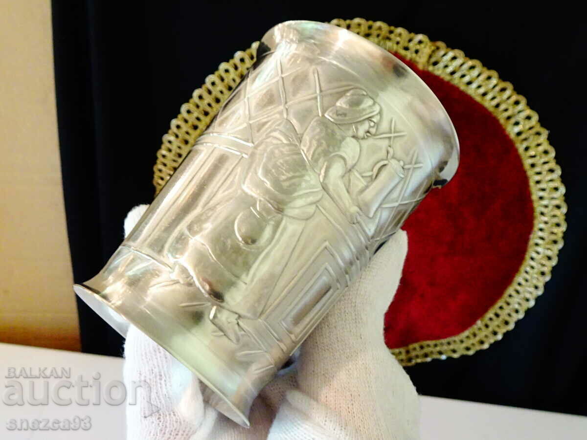 Auction Pewter Bowl with a Hero and a Lady, 200 ml, Tin Wedding Auction Pewter Bowl with a Hero and a Lady, 200 ml, Tin Wedding