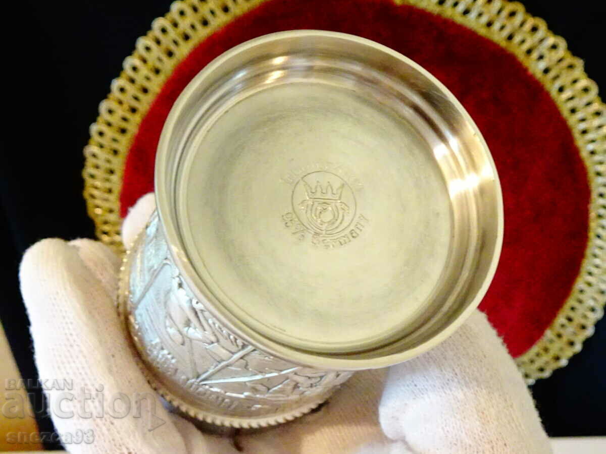 Δύο τσίγκινα κύπελλα με ανάγλυφες εικόνες για Τουρισμό, Κάμπινγκ. - 6 Δύο τσίγκινα κύπελλα με ανάγλυφες εικόνες για Τουρισμό, Κάμπινγκ. - 6