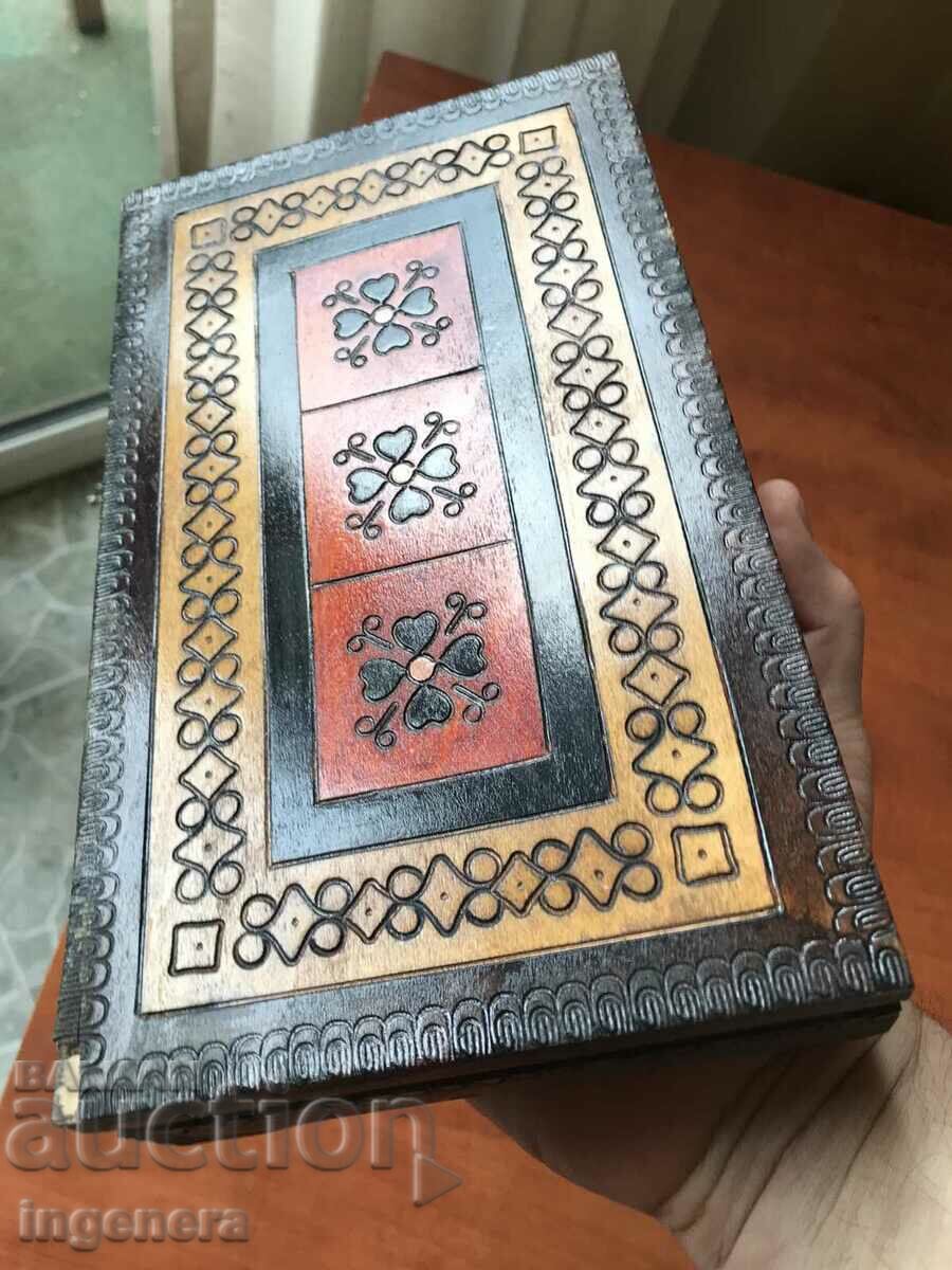 Delivery of BOX WOOD PYROGRAPH DRAWING ANTIQUE FROM SOCA MOSTRA Delivery of BOX WOOD PYROGRAPH DRAWING ANTIQUE FROM SOCA MOSTRA