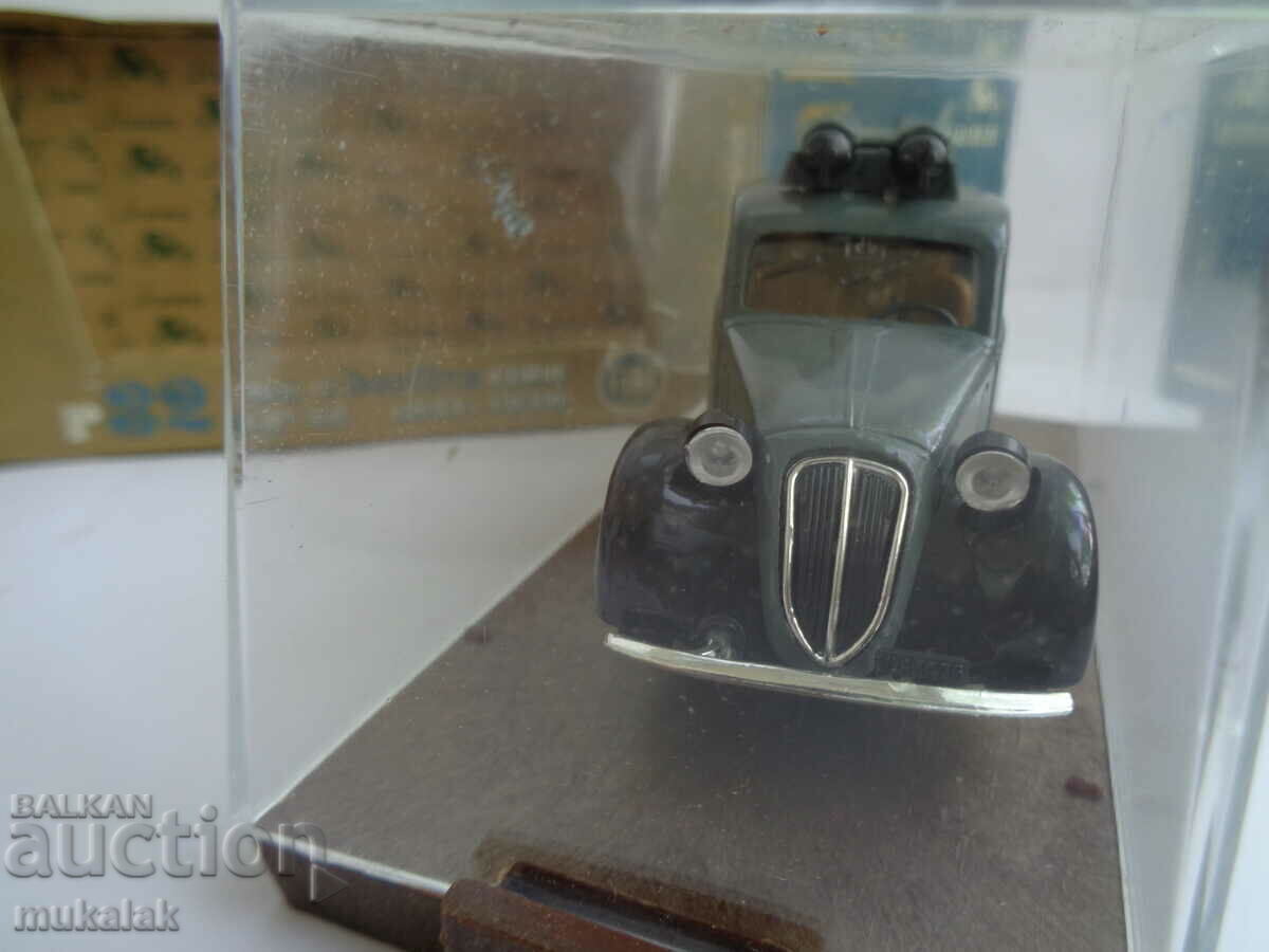 Delivery of 1:43 BRUMM FIAT BERLINA TOY CAR MODEL Delivery of 1:43 BRUMM FIAT BERLINA TOY CAR MODEL