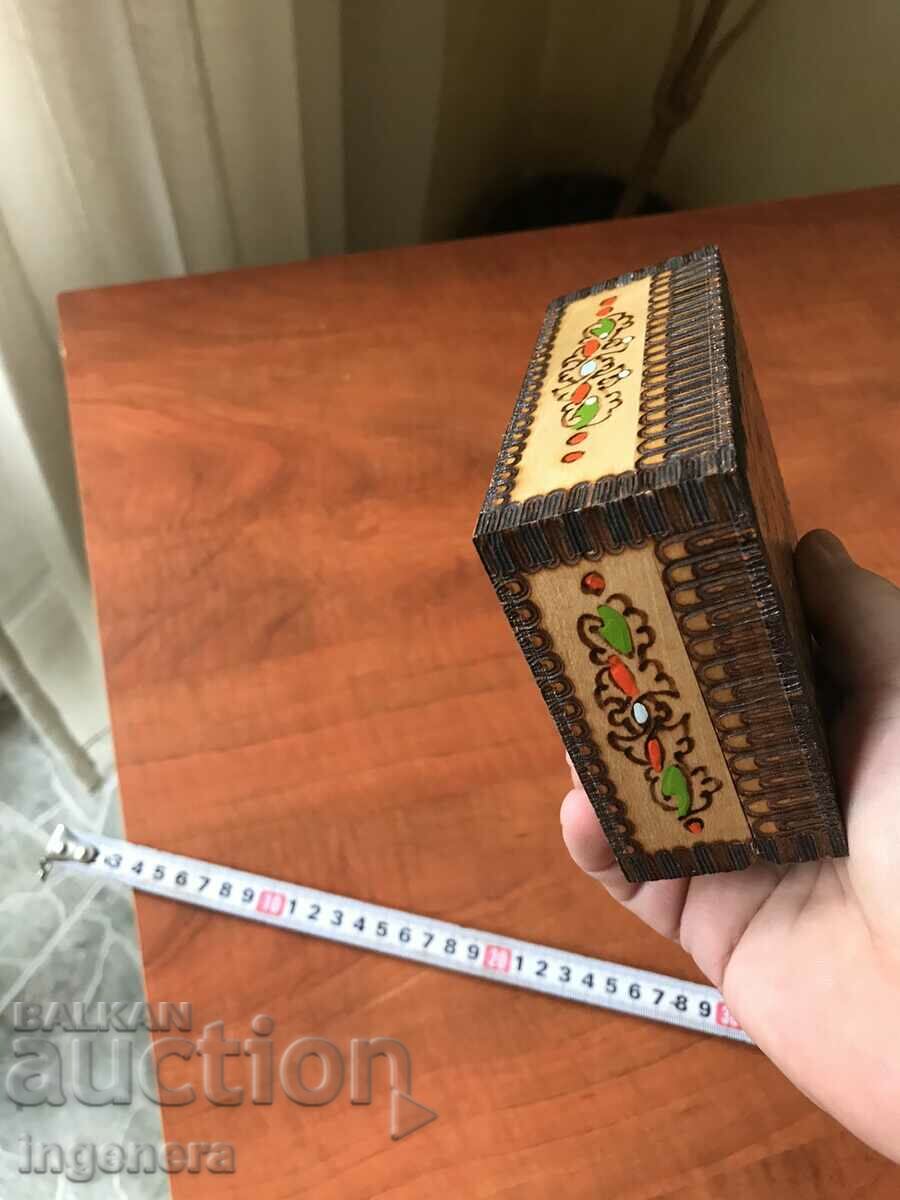 CUTIE LEMN PIROGRAF DESEN ANTICHI DIN SOCA MOSTRA - 5 CUTIE LEMN PIROGRAF DESEN ANTICHI DIN SOCA MOSTRA - 5