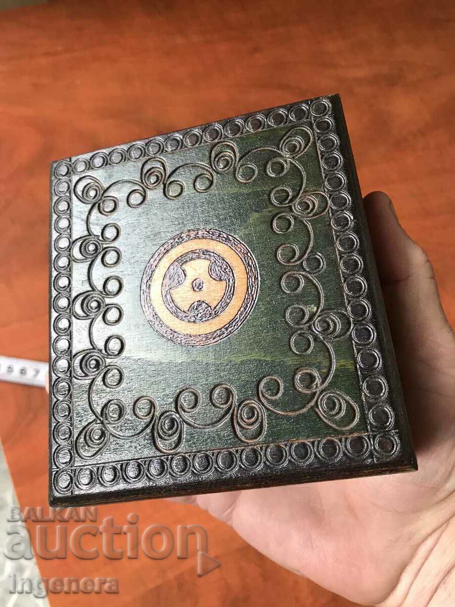 Delivery of BOX WOOD PYROGRAPH DRAWING ANTIQUE FROM SOCA MOSTRA Delivery of BOX WOOD PYROGRAPH DRAWING ANTIQUE FROM SOCA MOSTRA