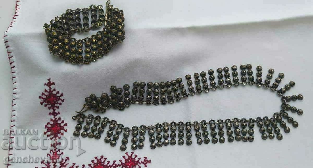 Renaissance jewelry necklace, bracelet and ballroom cloth